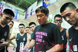刻苦训练篮球时如何避免受伤的建议_2